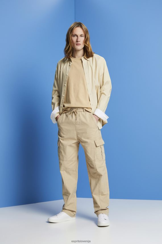 hlače in hlače sl Esprit moški bombažne zožene kargo hlače v jogger stilu pesek 6X446674