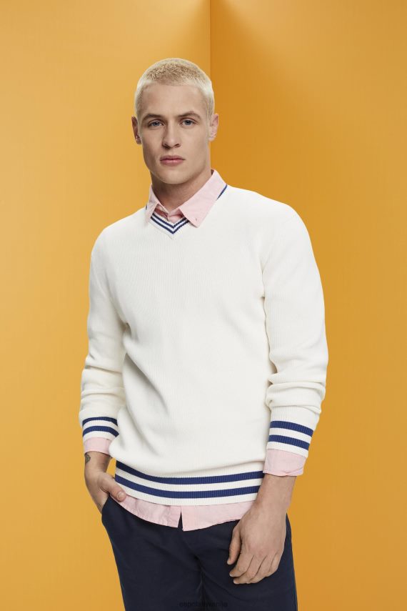 puloverji sl Esprit moški pulover iz trajnostnega bombaža z v-izrezom umazano bela 6X446725