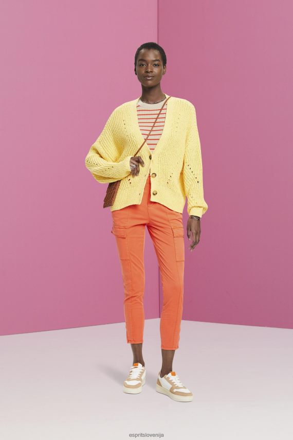 hlače in hlače sl Esprit ženske srednje dolge hlače v stilu cargo oranžno rdeča 6X446271